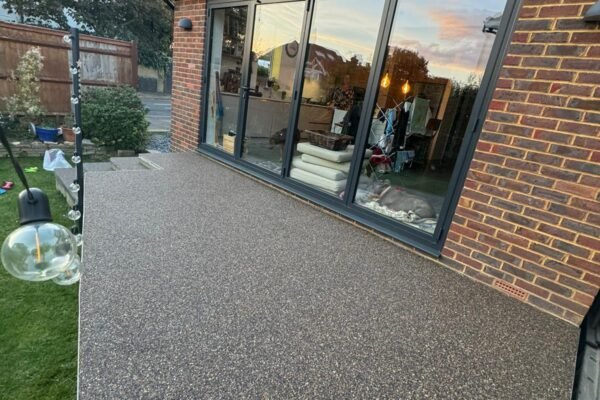 Resin Projects Gallery - Premium resin patio by Hampshire Resin