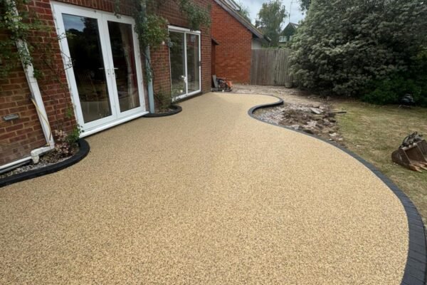 Resin Projects Gallery - Premium resin patio by Hampshire Resin