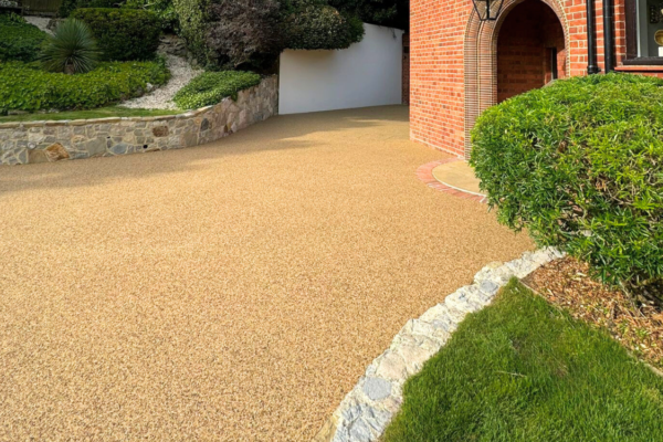 Resin Projects Gallery - Premium resin driveway by Hampshire Resin