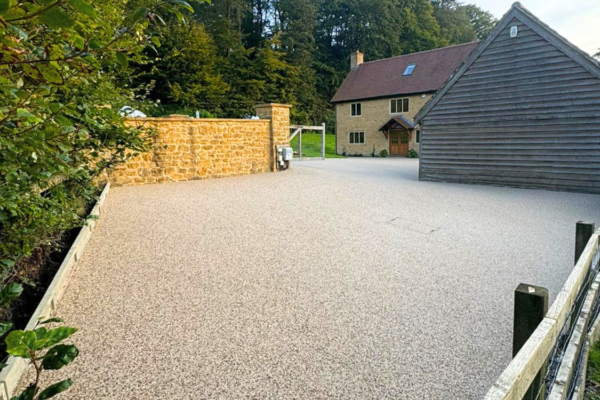 Resin Projects Gallery - Premium resin driveway by Hampshire Resin