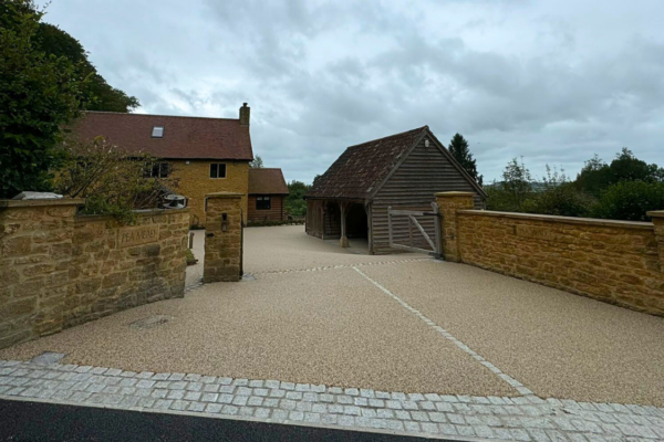 Resin Projects Gallery - Premium resin driveway by Hampshire Resin
