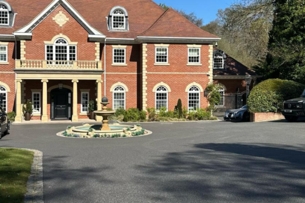 Resin Projects Gallery - Premium resin driveway by Hampshire Resin