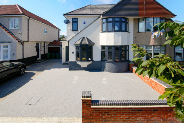 Resin Projects Gallery - Premium resin driveway by Hampshire Resin