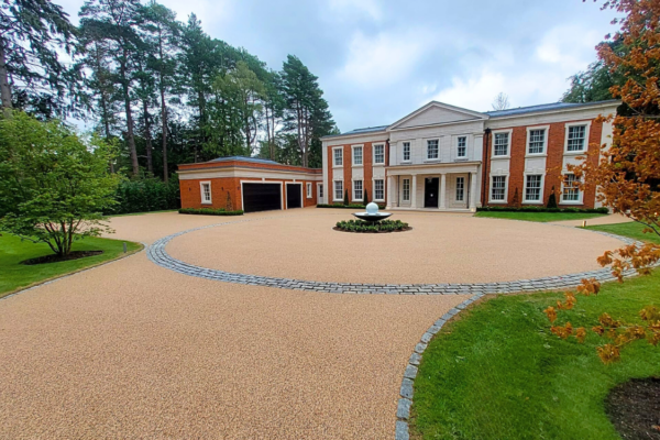Resin Projects Gallery - Premium resin driveway by Hampshire Resin