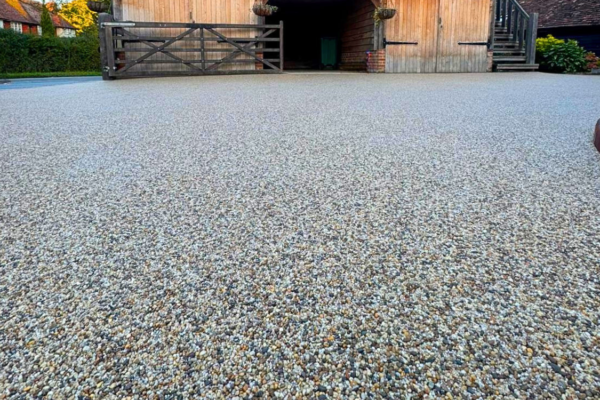 Resin Projects Gallery - Premium resin driveway by Hampshire Resin